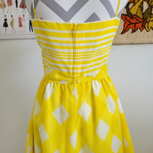 Lorrie Deb | 70s Vintage Plaid Sundress - Picture 5 of 8